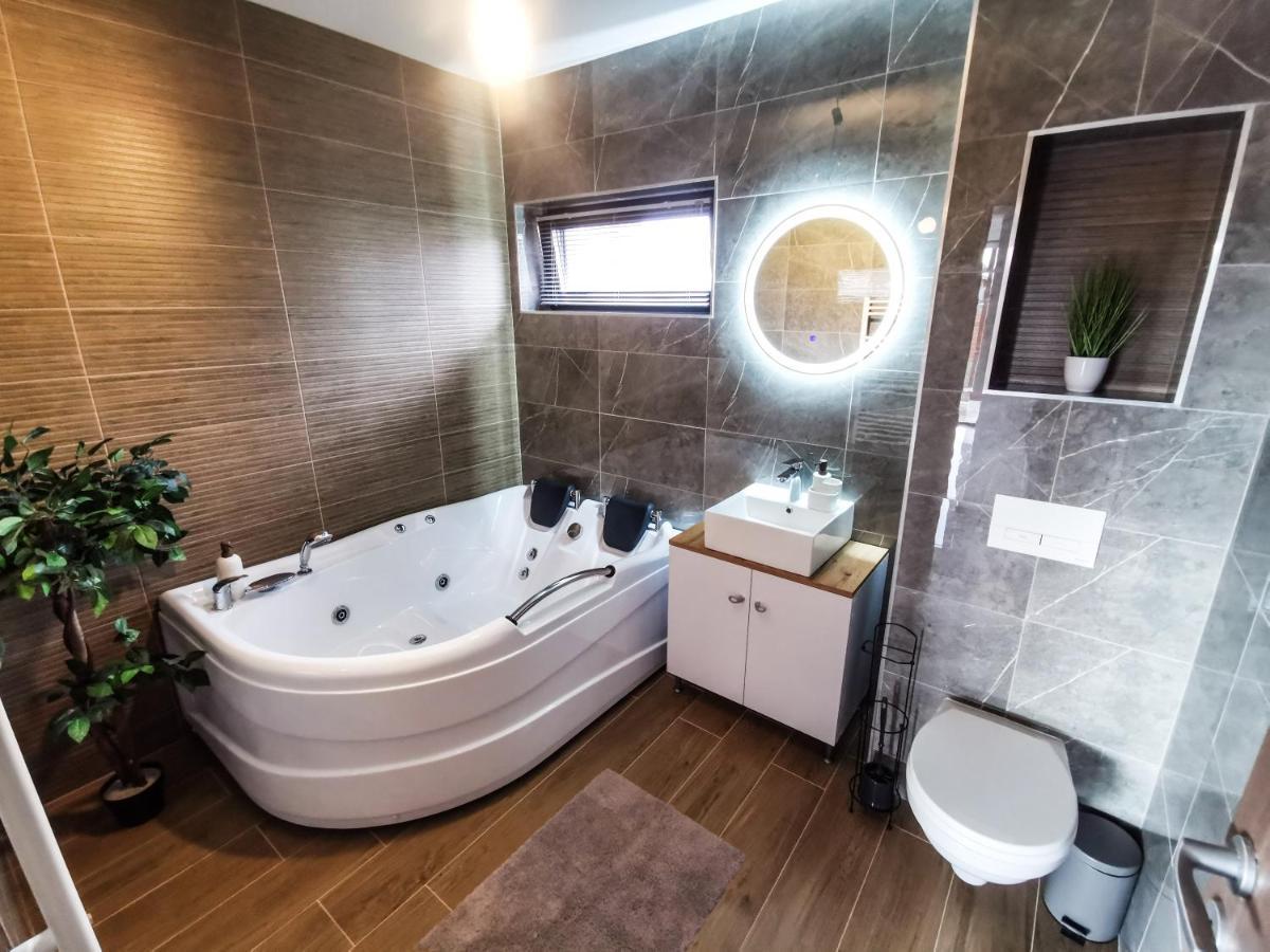 Nova House Apartments Csíkdelne Kültér fotó